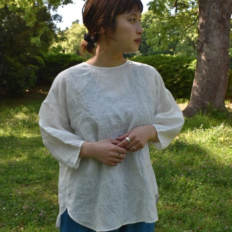 nous rendent heureux　60リネンゴバレルスリーブ6分袖ブラウス