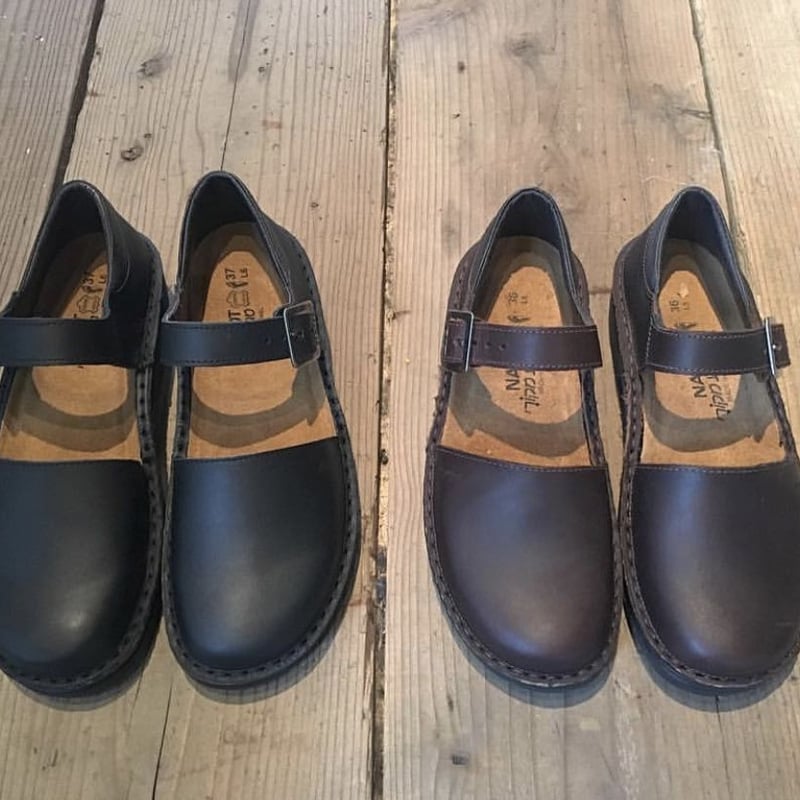 NAOT OLGA Matt Black | pivoine