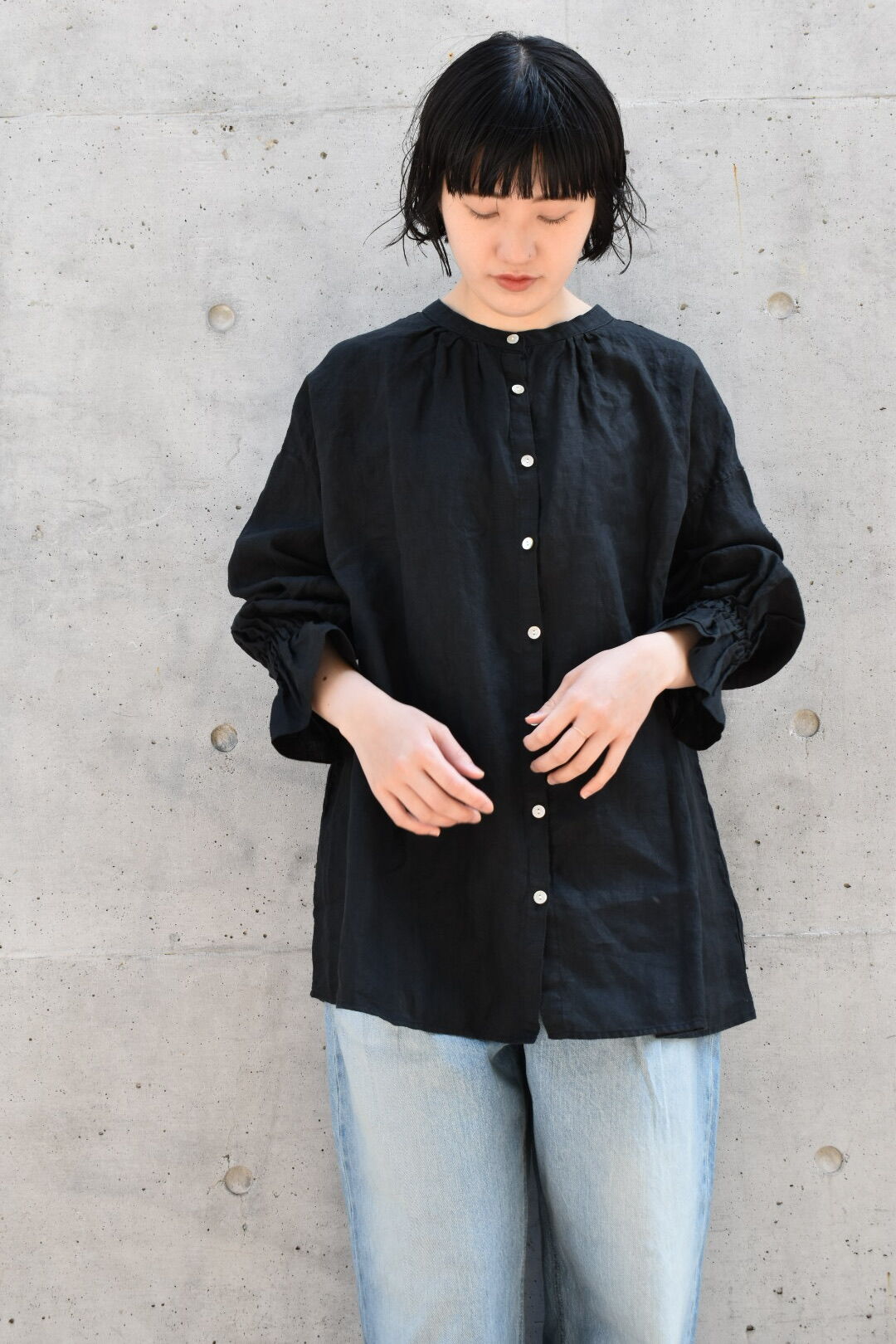 tumugu ロイヤルリネンマルチway ブラウス | pivoine