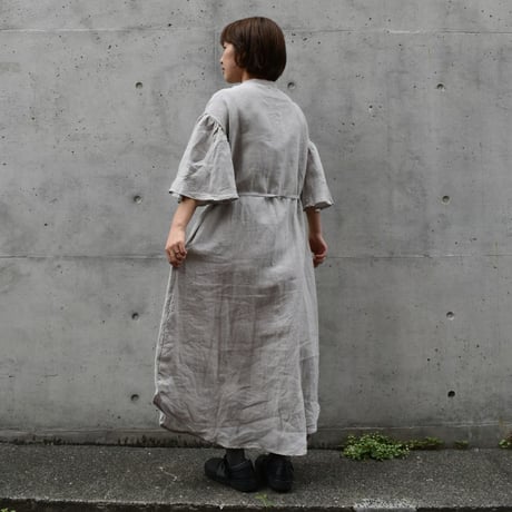 asabito ベルギーリネンフレア袖ワンピース