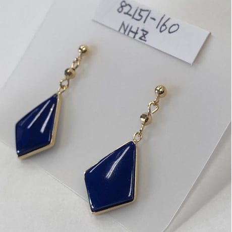 K18ラピス菱形ピアス　82151-160wBAZ