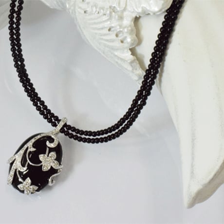 K18WG オニキスダイヤモンドペンダントネックレス 18K Onyx Diamond Necklace　 32759-350　NEDZ