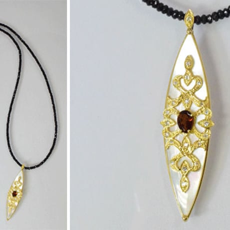 K18 白蝶貝 ガーネット ダイヤモンド ネックレス 18K White Shell Mother of Pearl Garnet Diamond Necklace 33878-124 サンプル