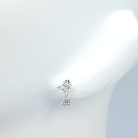 K18WG フラワー ダイヤ ピアス 82108-310