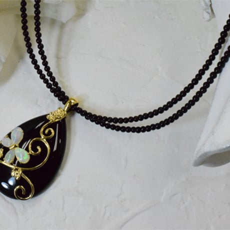 K18YG　オニキスオパールペンダントネックレス 18K Onyx Diamond Opal Necklace　32979-150　WGXZ