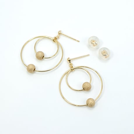 K18 線加工ゴールド ピアス 82218-198WCCZ
