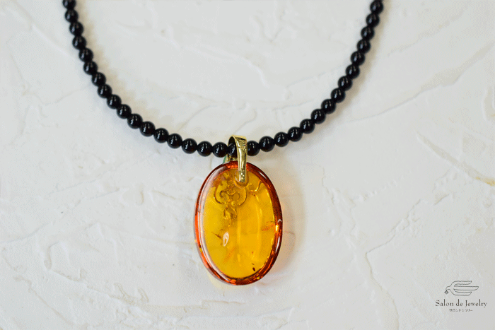 K18 琥珀エメラルドペンダントネックレス◇18K Amber Emerald K18 琥珀エメラルドペンダントネックレス◇18K Amber Emerald