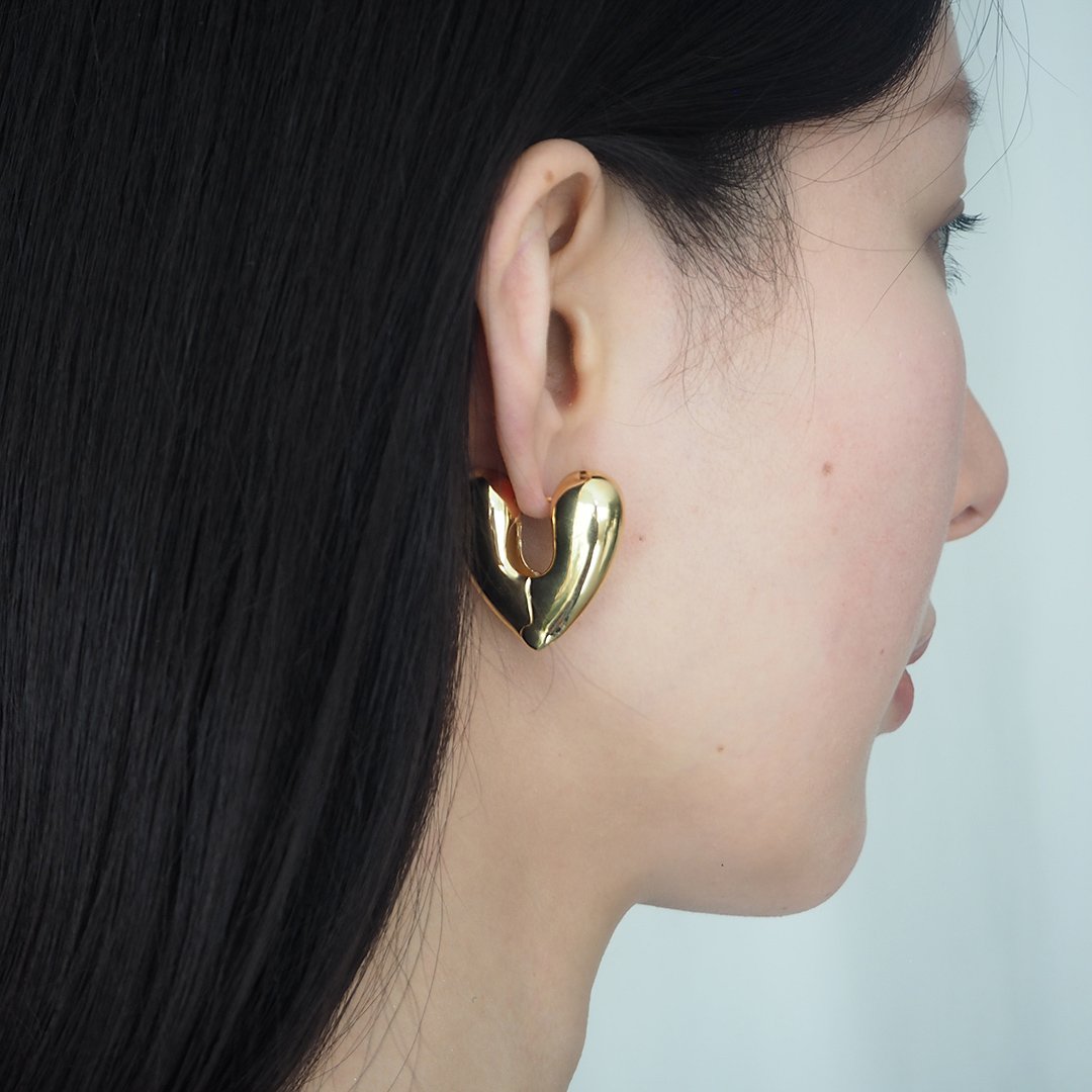 ANNIKA INEZ】HEART HOOPS ラージピアス(ゴールド) | goldand ANNIKA INEZ】HEART HOOPS ラージピアス(ゴールド) | goldand