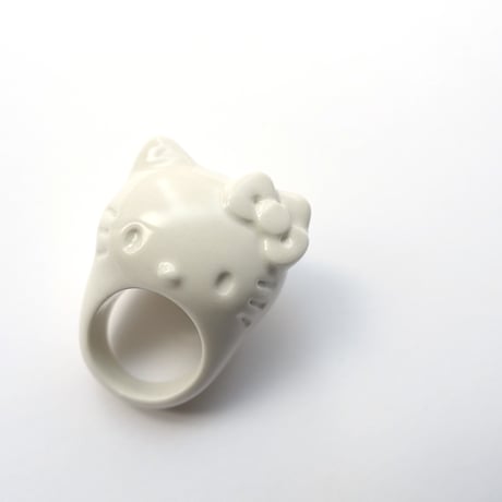 【ANDRESGALLARDO】 HELLO KITTY RING