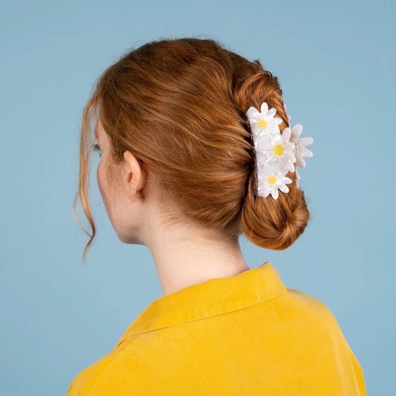 Coucou Suzette】Big Daisy ヘアクリップ | goldandbouncy Coucou Suzette】Big Daisy ヘアクリップ | goldandbouncy
