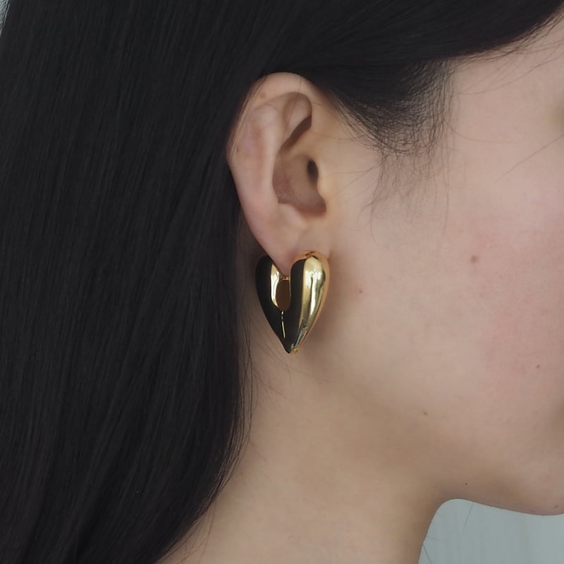 【ANNIKA INEZ】アニカ イネス ハート ラージ フープ ピアス ANNIKA INEZ】HEART HOOPS ラージピアス(ゴールド) | goldand