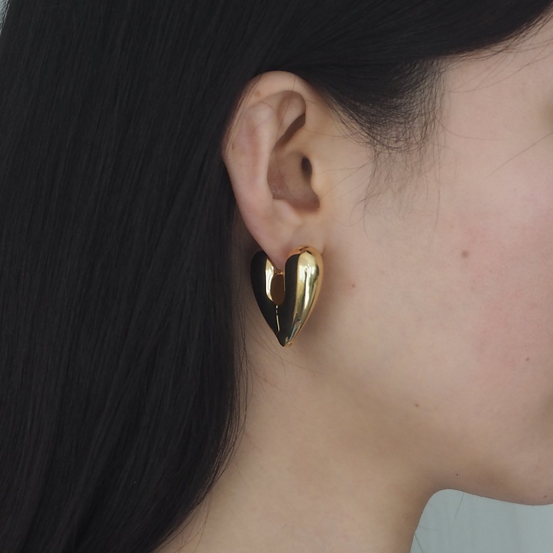 ANNIKA INEZ】HEART HOOPS ラージピアス(ゴールド) | goldand ANNIKA INEZ】HEART HOOPS ラージピアス(ゴールド) | goldand