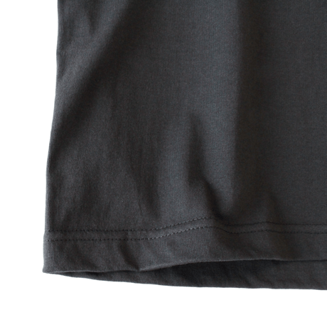 MORE BEER「BIG LOGO TEE(CHARCOAL BLACK)」