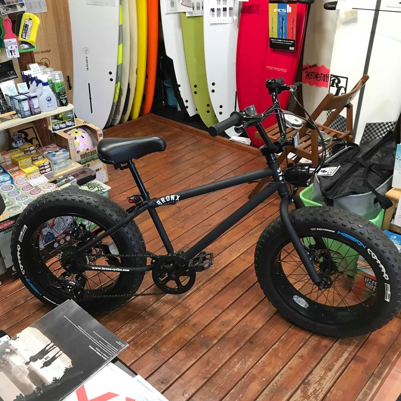BRONX 20DD(ブロンクス) ファットバイク 20インチ外装7段ギア仕様