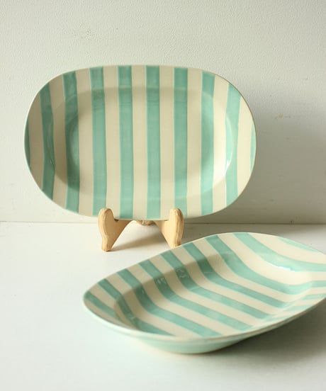 joice on the table