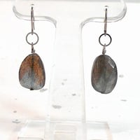 Labrado luce（ラブラドルーチェ　ピアス）