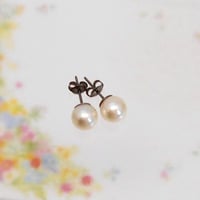 あこやシンプルピアス