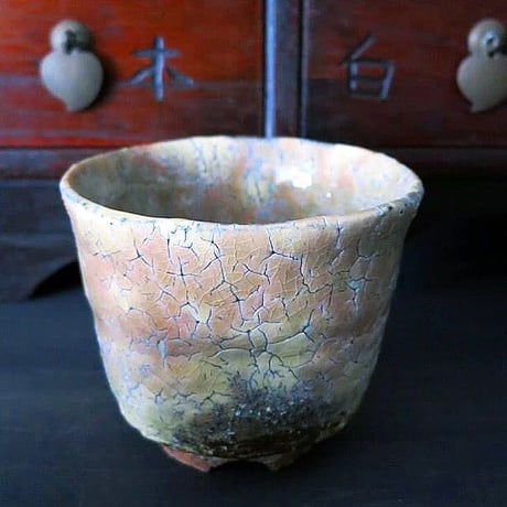 ◆◇陶器 萩焼 輪花◆◇ 鬼萩湯呑茶碗（木箱入）黒田岳 作