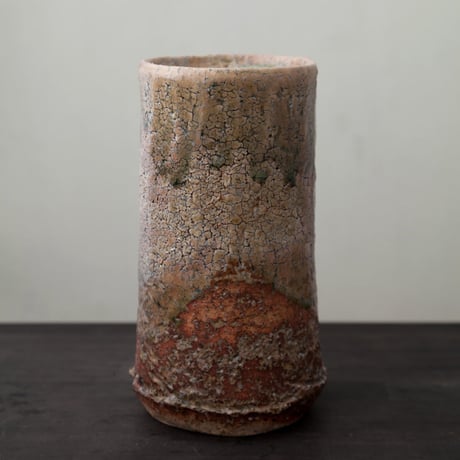 陶器 萩焼 輪花　鬼萩筒花入(木箱入)　黒田岳作