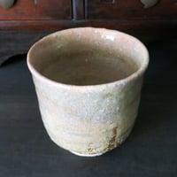 陶器 萩焼 輪花 鬼萩ぐい呑(木箱入） 黒田岳 作 | 陶器 和食器 萩焼の