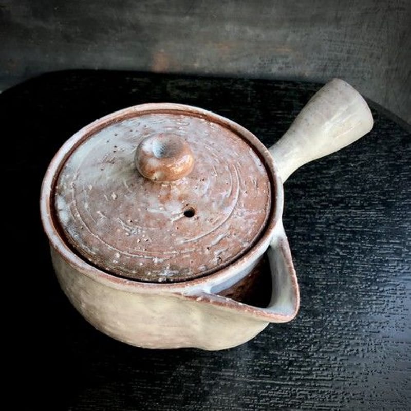 陶器 萩焼 和食器 作家 和モダン 急須 丸 | 陶器 和食器 萩焼のお店 輪