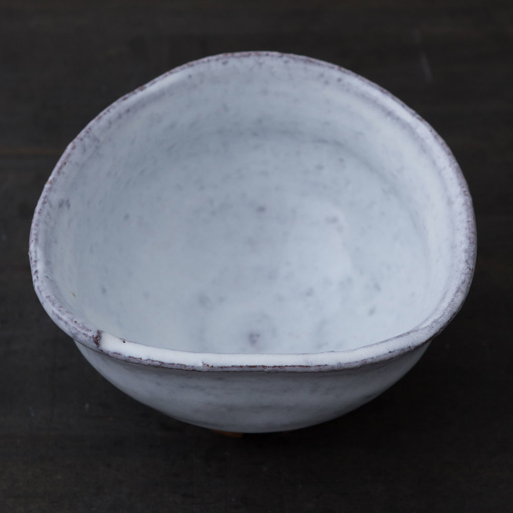 陶器 萩焼 輪花 白萩筆洗形ぐい呑(木箱入） 中村國輔 作 | 陶器 和食器