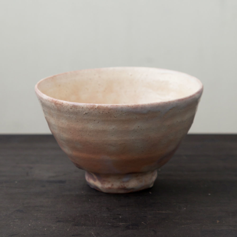陶器 萩焼 輪花 井戸形抹茶碗(木箱入） 林紅陽 作 | 陶器 和食器 萩焼