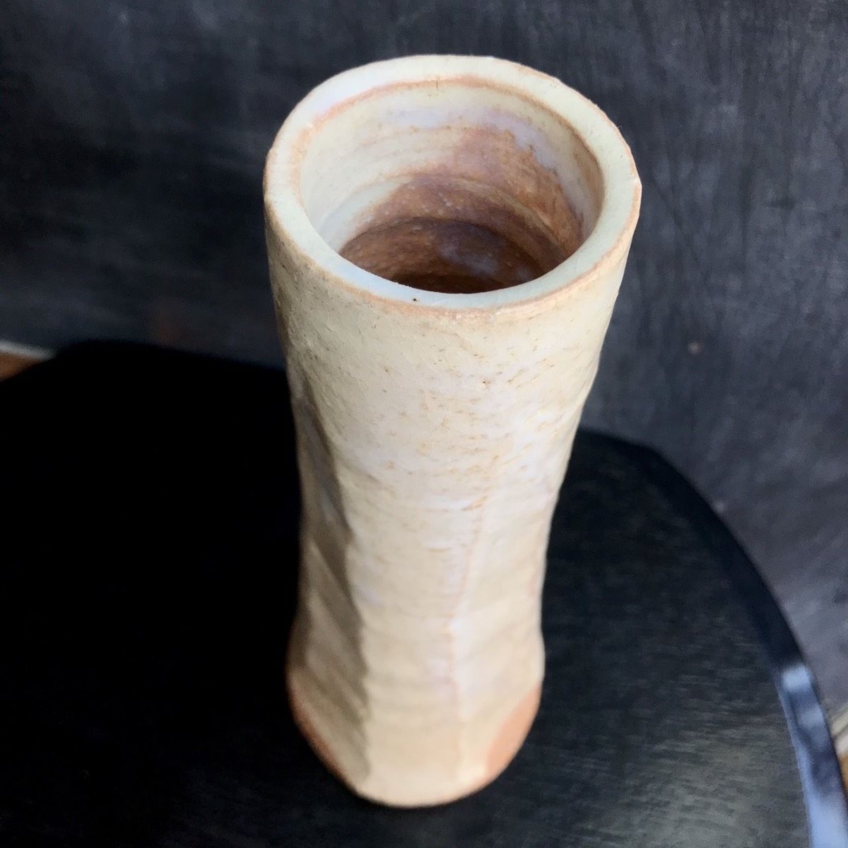 陶器 萩焼 輪花 花入(木箱入) 林紅陽 作 | 陶器 和食器 萩焼のお 陶器 萩焼 輪花 花入(木箱入) 林紅陽 作 | 陶器 和食器 萩焼のお
