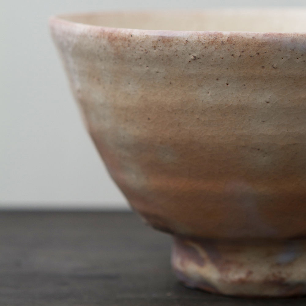 陶器 萩焼 輪花 井戸形抹茶碗(木箱入） 林紅陽 作 | 陶器 和食器 萩焼