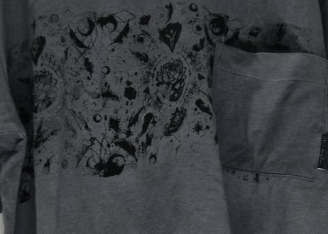 シルクスクリーン色相是空BIGTシャツ