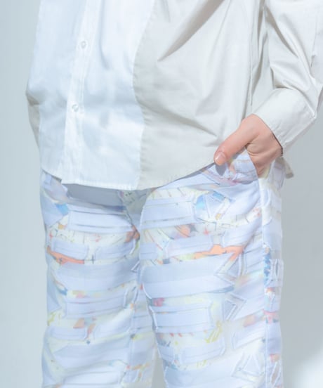 サスペンダー付きワイドパンツ