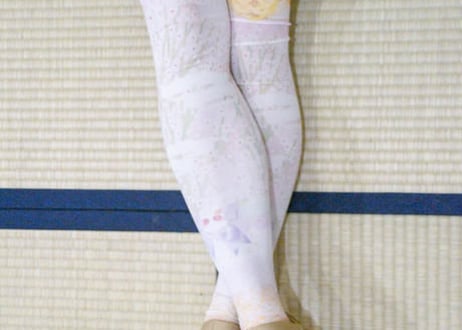 オーバーニーハイ