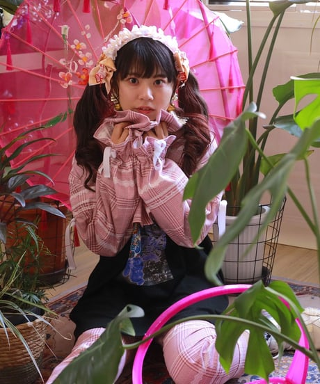 ハイネックショートリボンシャツ