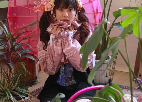 ハイネックショートリボンシャツ