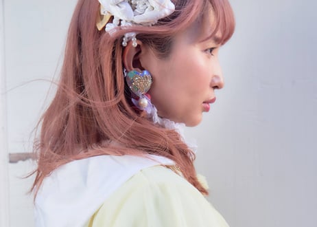 ギラギラ瞬く間のハートピアス＜イアリングも変更可能＞