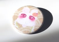 鏡餅うさぎ缶バッチ