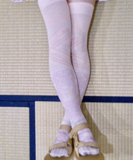 オーバーニーハイ