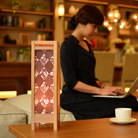 伊勢型紙の組子　テーブルランプ【昼夜のダイア取り】