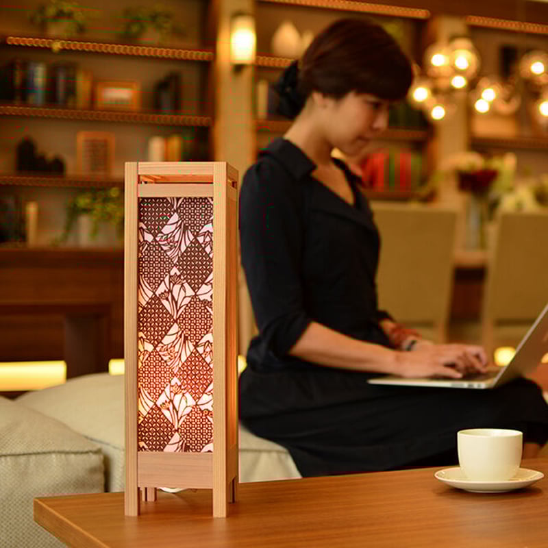 伊勢型紙の組子 テーブルランプ【桜ふぶき】 | 伊勢型紙オコシ