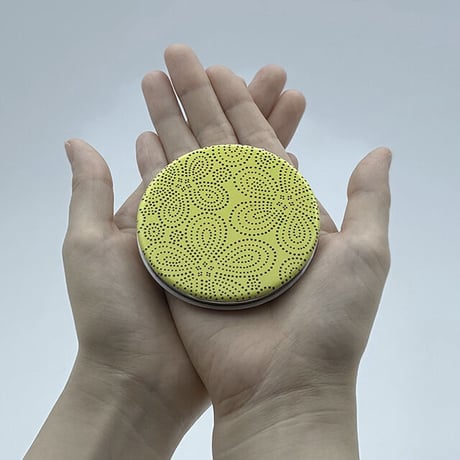 伊勢型紙文様のコンパクトミラー【ご縁の花-LEMON】【ネコポス限定　税込・送料無料】（代引き不可）