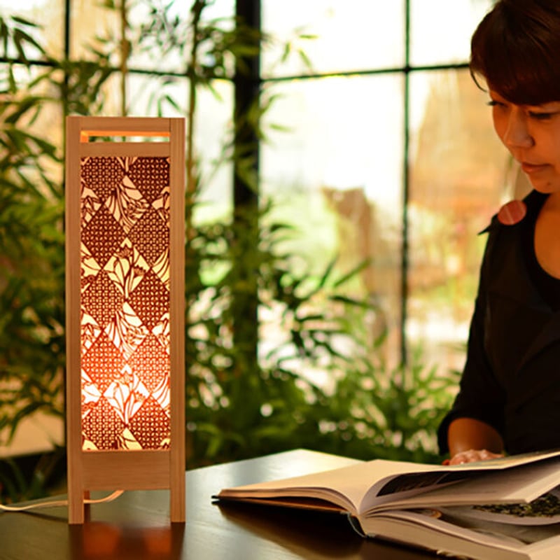 伊勢型紙の組子 テーブルランプ【流水に菊楓】 | 伊勢型紙オコシ