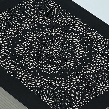 伊勢型紙の文庫箱　【メダリオン-medallion-】黒-black-