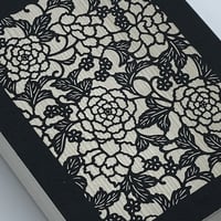 伊勢型紙の文庫箱　【牡丹-peony-】黒-black-