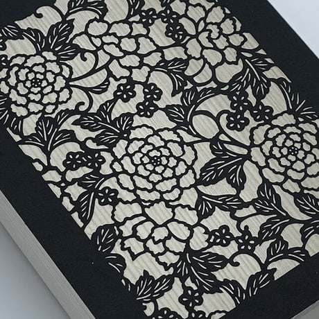 伊勢型紙の文庫箱　【牡丹-peony-】黒-black-