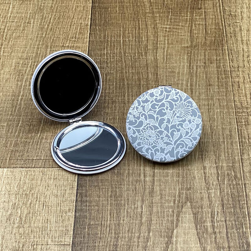 開封済み未使用保管品　コンパクトミラー 新品未使用！KOSE INFINITYコンパクトミラー おまけ付き