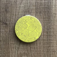 伊勢型紙文様のコンパクトミラー【ご縁の花-LEMON】【ネコポス限定　税込・送料無料】（代引き不可）