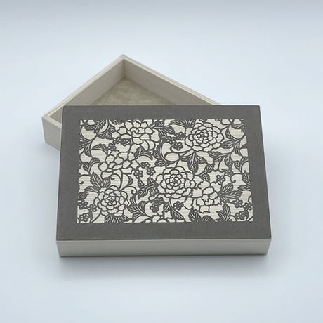 伊勢型紙の文庫箱　【牡丹-peony-】薄墨-gray-