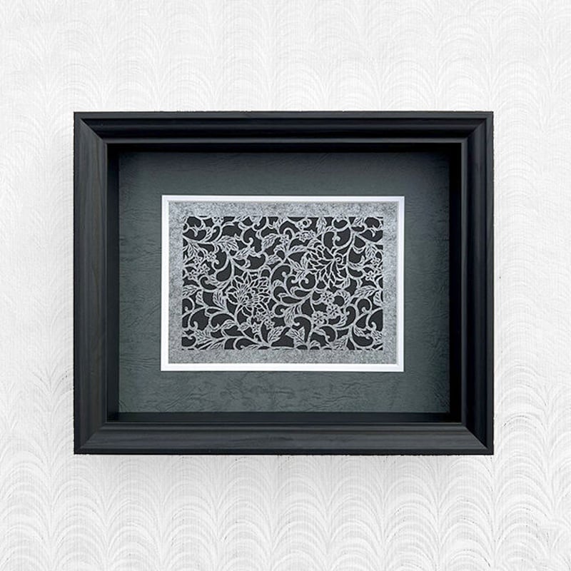 「アラベスク模様」 【フレームサイズ 32×26cm】 アラベスクデザインフレーム – anji