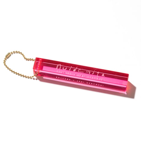 MOTEL KEY CHAIN (RUTSUBO×YURI HANAMORI　NUIDEMITA ）