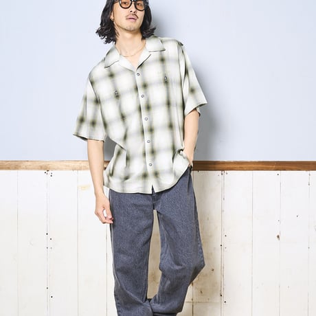 ５ POCKET LOOSE DENIM PANTS
